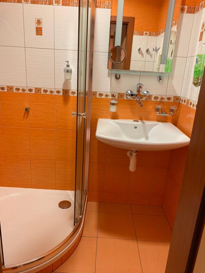 Penzion U Splavu Breclav Exterior photo